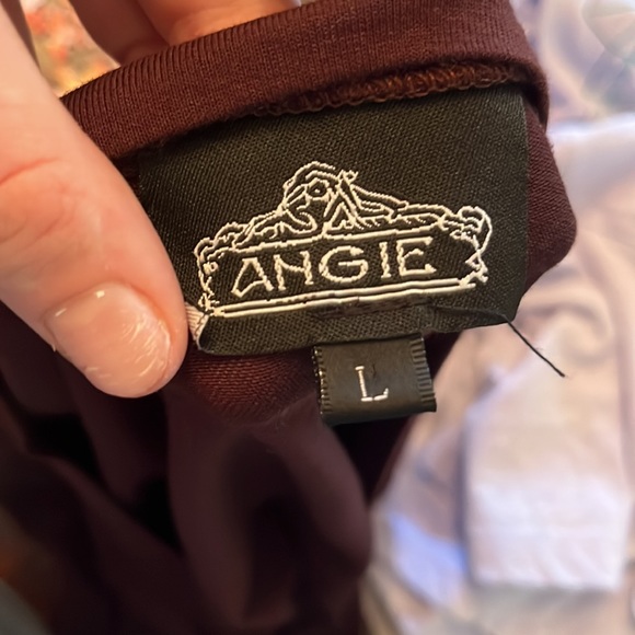 Soft lightweight comfortable top - Picture 3 of 3